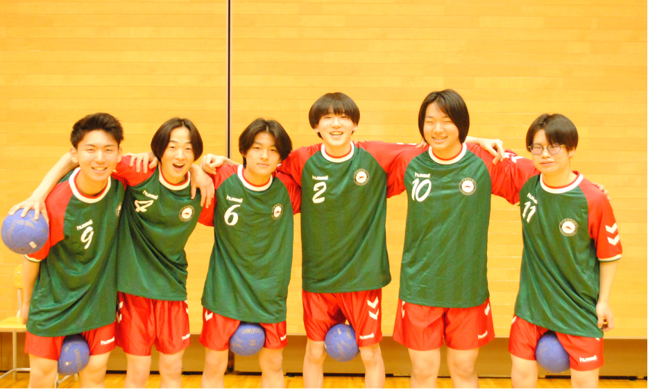 ハンドボール部の集合写真